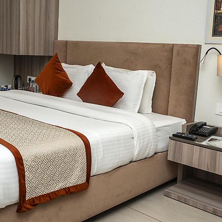 Hotel The Royal Vista Varanasi Ngoại thất bức ảnh