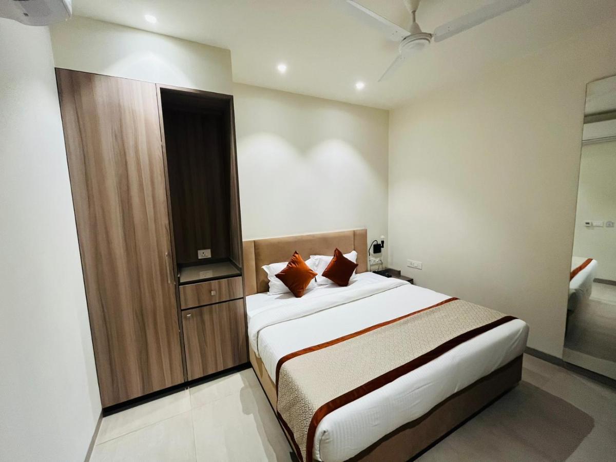 Hotel The Royal Vista Varanasi Ngoại thất bức ảnh