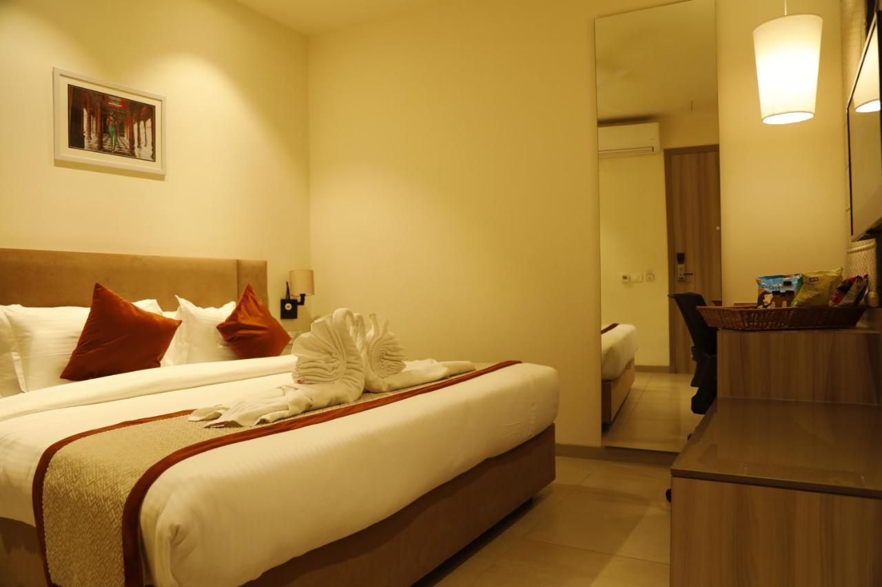 Hotel The Royal Vista Varanasi Ngoại thất bức ảnh