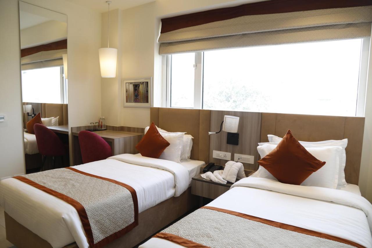 Hotel The Royal Vista Varanasi Ngoại thất bức ảnh
