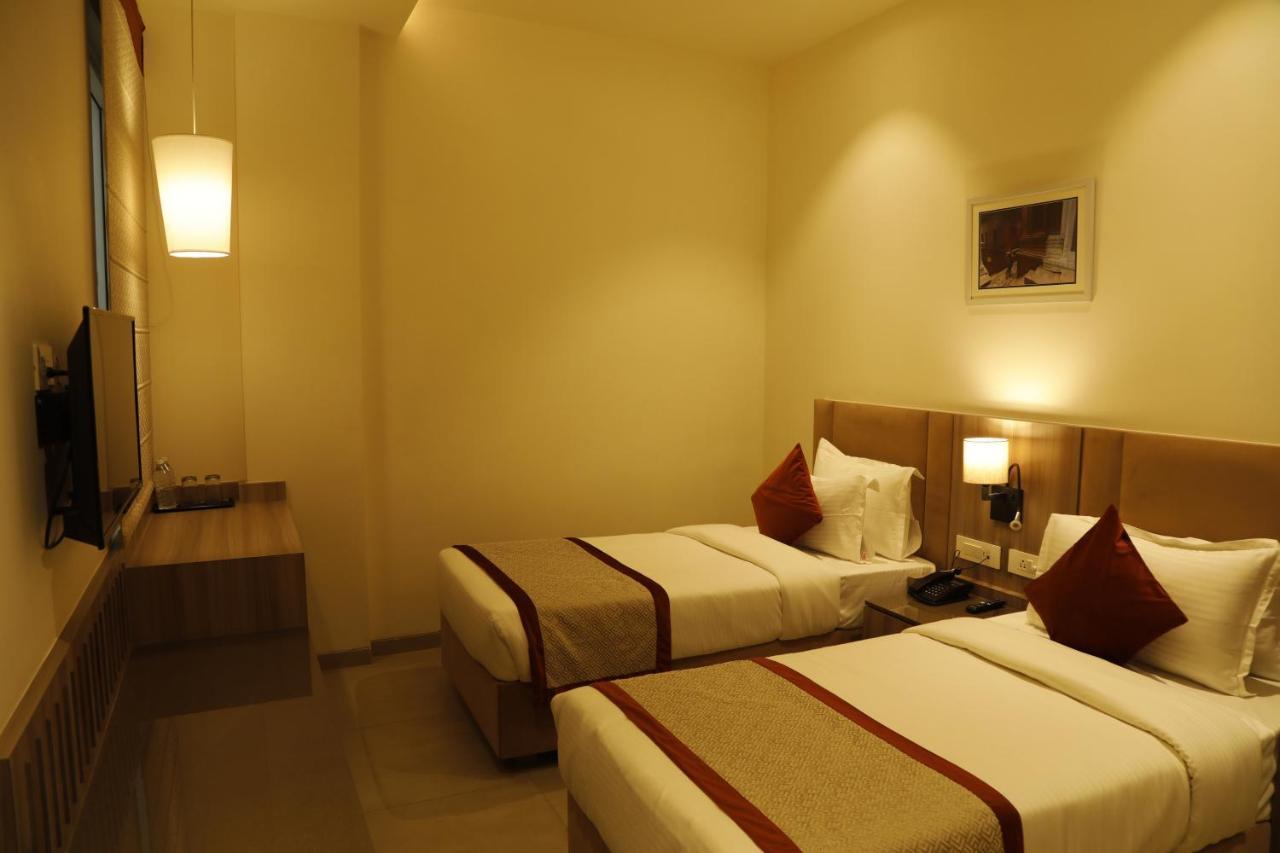 Hotel The Royal Vista Varanasi Ngoại thất bức ảnh