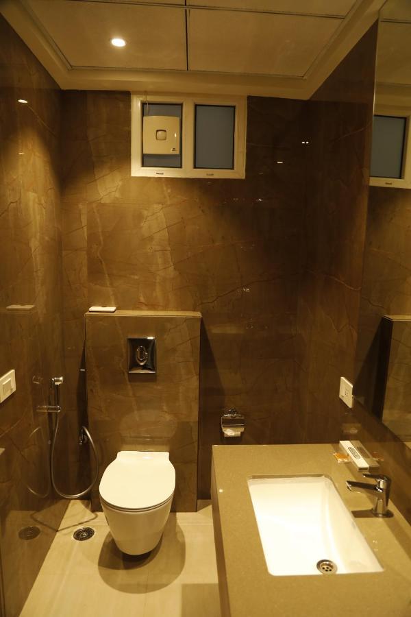 Hotel The Royal Vista Varanasi Ngoại thất bức ảnh