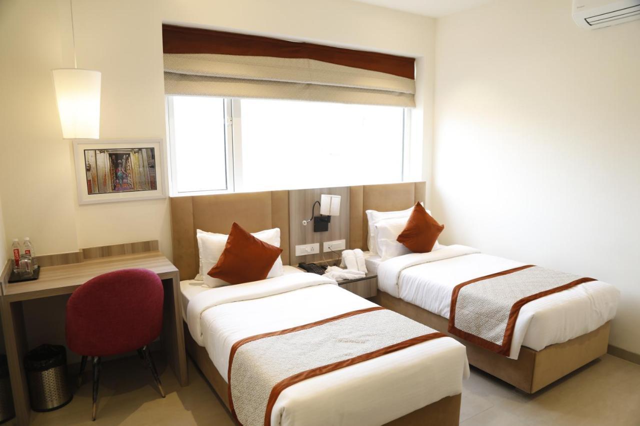 Hotel The Royal Vista Varanasi Ngoại thất bức ảnh