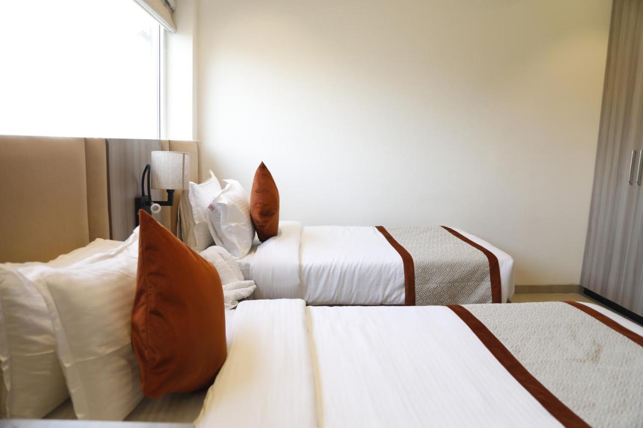 Hotel The Royal Vista Varanasi Ngoại thất bức ảnh