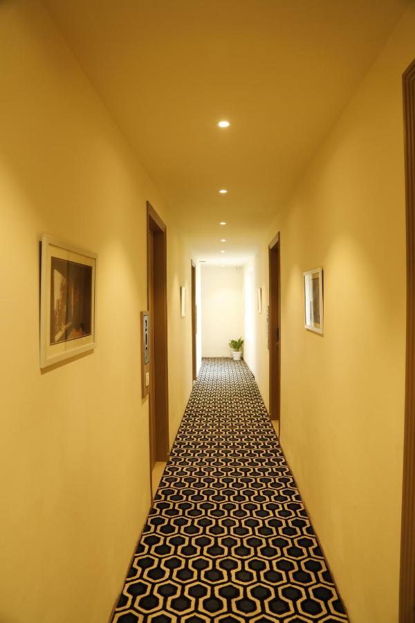 Hotel The Royal Vista Varanasi Ngoại thất bức ảnh