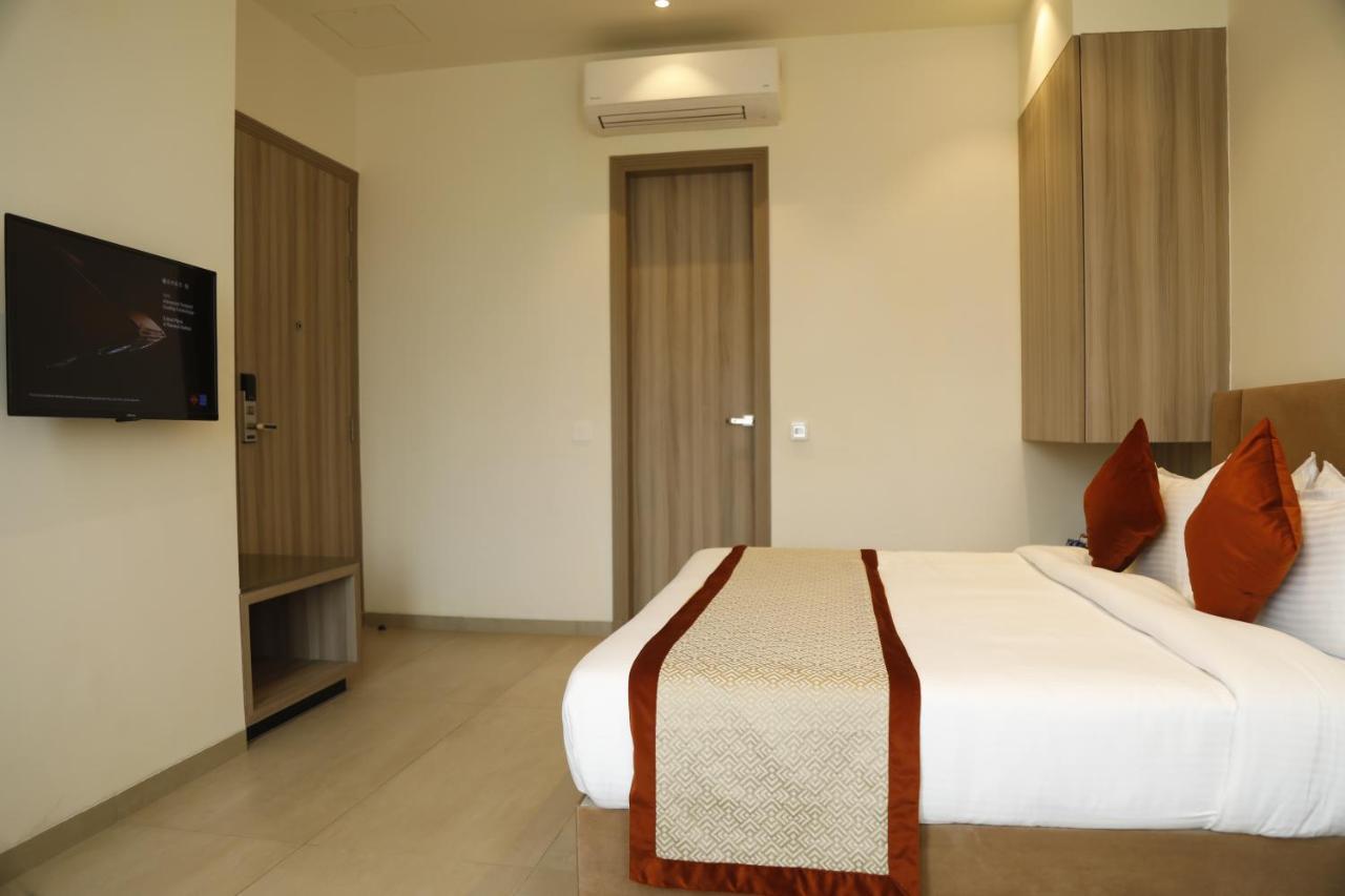 Hotel The Royal Vista Varanasi Ngoại thất bức ảnh