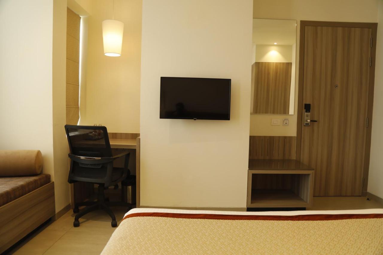 Hotel The Royal Vista Varanasi Ngoại thất bức ảnh