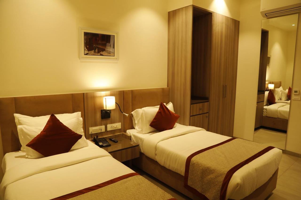 Hotel The Royal Vista Varanasi Ngoại thất bức ảnh