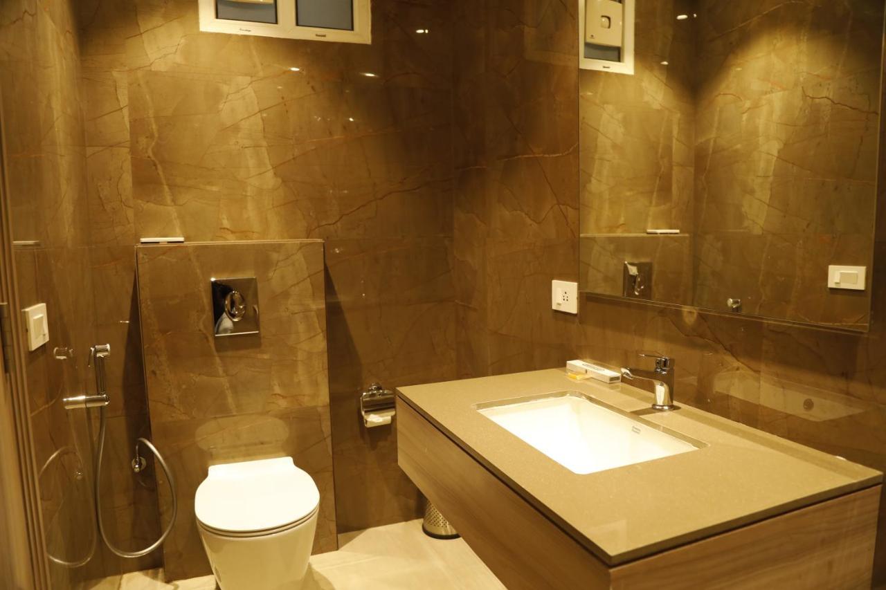 Hotel The Royal Vista Varanasi Ngoại thất bức ảnh