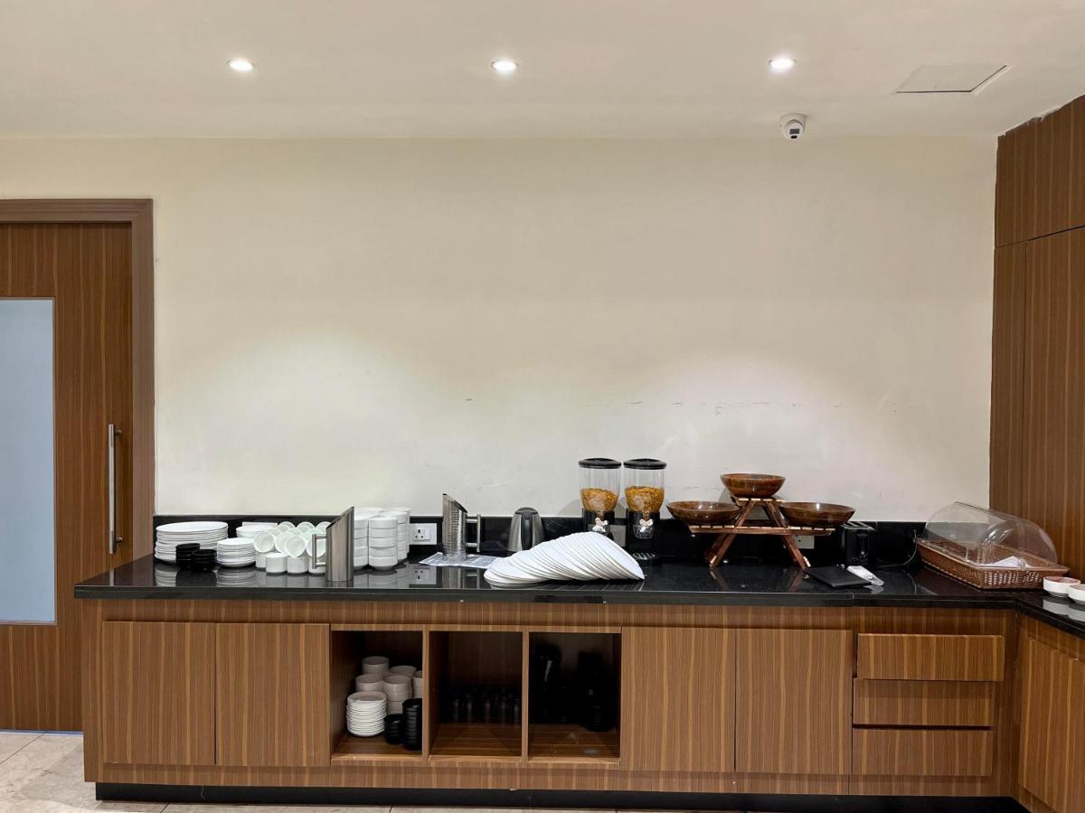 Hotel The Royal Vista Varanasi Ngoại thất bức ảnh