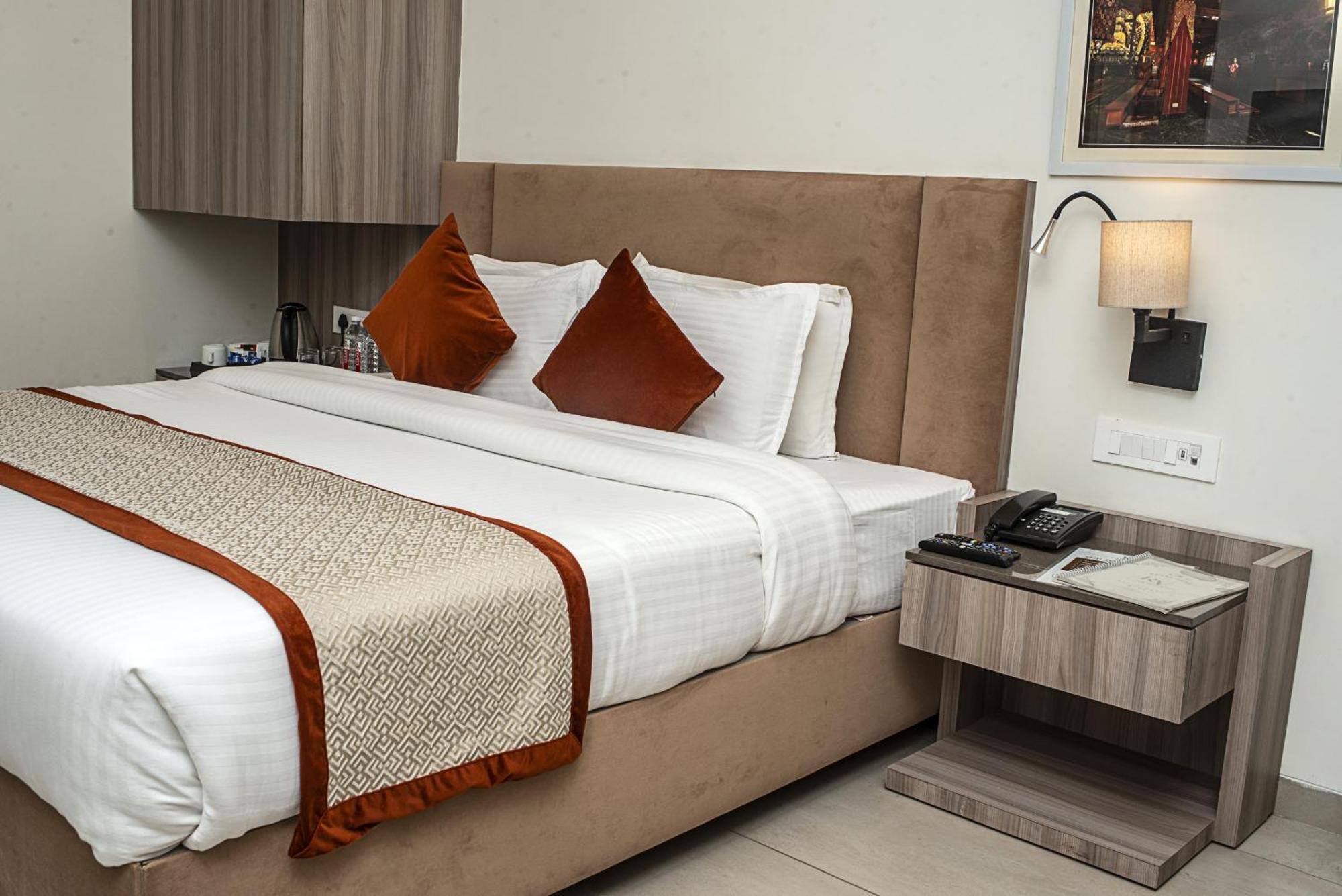 Hotel The Royal Vista Varanasi Ngoại thất bức ảnh